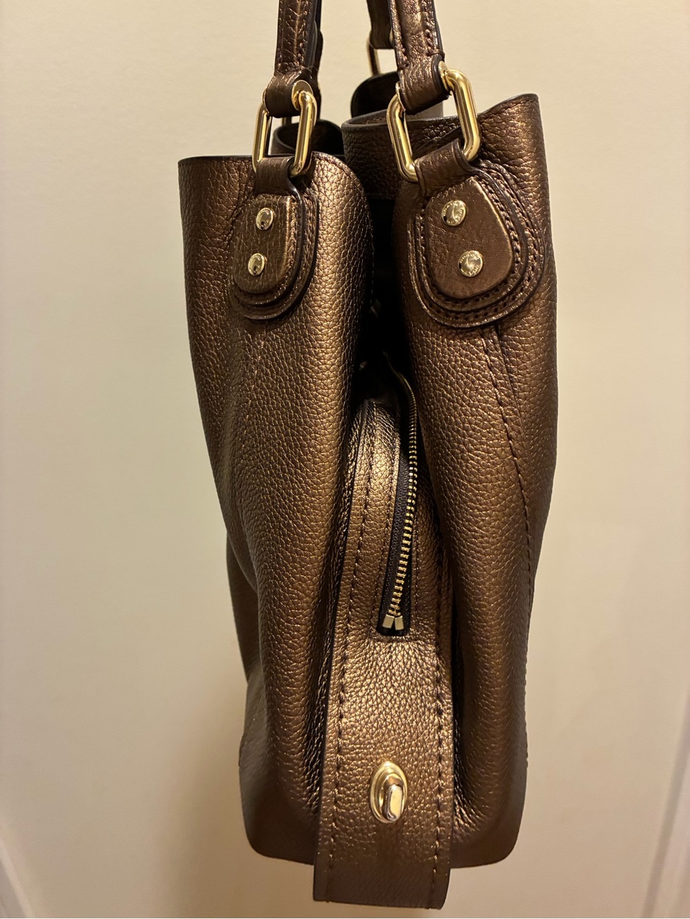 Coach Brown Leather Shoulder Bag with Gold Hardware -Purse - Picture 12 of 15